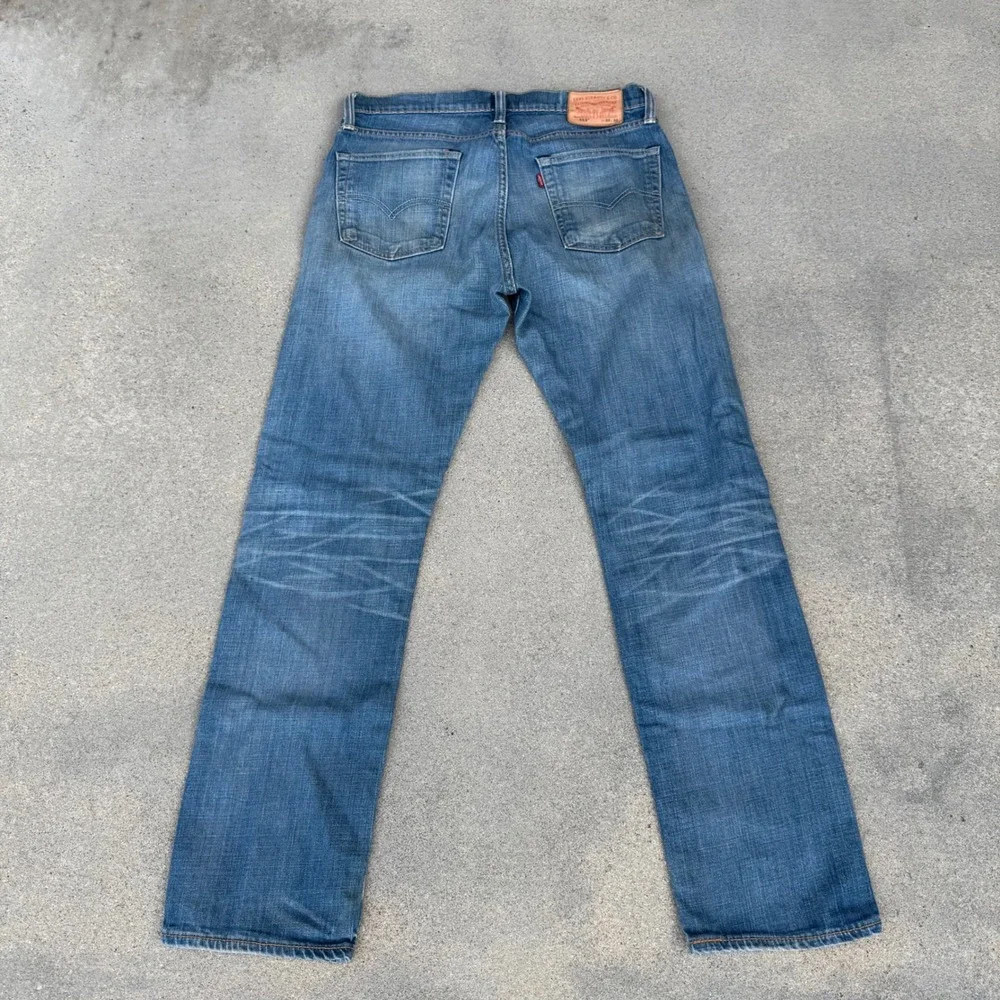 Levi's 513 Slim Straight Jeans Mens 33x32 Medium Wash Distressed Blue Denim